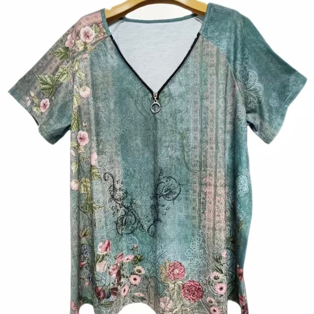 Women’s Plus Floral Zipper Top